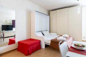 GuestHost - Bright Studio near Pisa Train Station