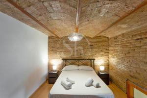 Perfect Couples Retreat Near Sagrada Família