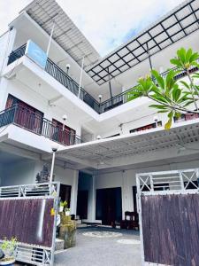 Cozzy Canggu 77 Guest House