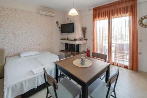 Konstantinas House by RentalsPro - Afytos Halkidiki