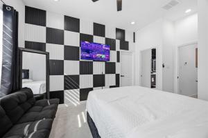 Melanin Luxe GroupStay Mins to Downtown NRG Sleeps 14