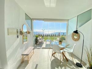 Aguamarina IV Frontline Beach, Direct Sea Views