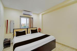 Super Townhouse Sunnam Cheruvu Lake Formerly Aura