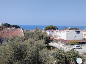 Luxury property with full sea views, only 100 meters from the sea