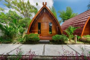 Kaia Raya Surf Lodge
