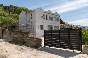 Villa Fremi Berat