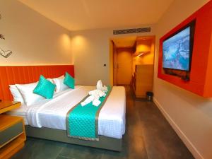 Neeladri Inn E-City