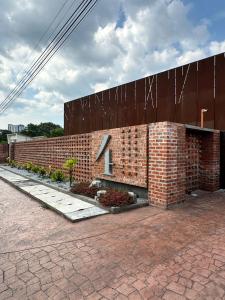 Cube-Style Rest House