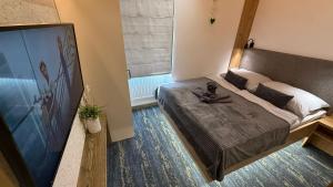 Mountain Peak Apartment