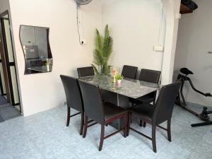 Budi Homestay Taman Jati