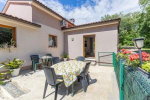Holiday Home Palera 2