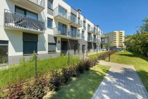 Family Apartment with Balcony, Air Conditioning and Parking by Renters Prestige