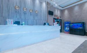 RedDoorz Plus @ Jinjiang Star Hotel