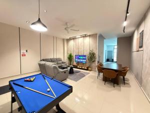 FunkyVila1 18PAX 4BR Near188Tower, Artstreet, HTAA