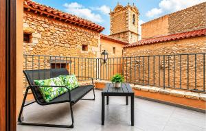 Awesome Home In Vilar De Canes With Wifi
