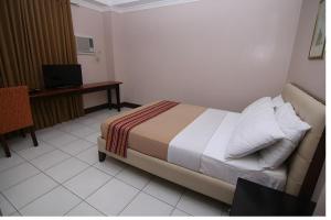 Highway 21 Hotel