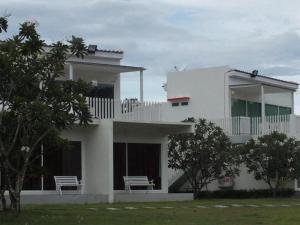 Worawee Resort and Spa