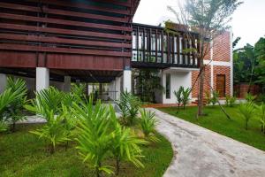 eOcambo Resort and Spa