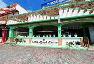 White Beach Resort Puerto Galera powered by Cocotel
