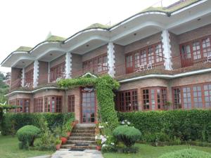 Niva Niwa Lodge and Resort