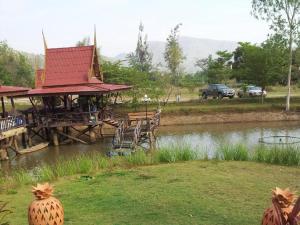Lom Rak Resort