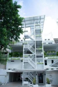 Tukteaw Hostel