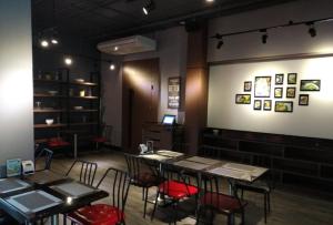 V Square hotel