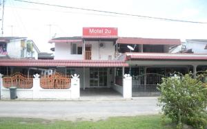 Motel Two U