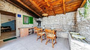 Robinsons House Maya by Villas Guide