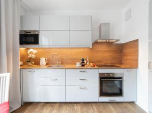 Urban Chic - One Bedroom Apartment - Warsaw Stays&G85-5