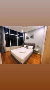 Sky Suites KLCC Twin Tower vibes