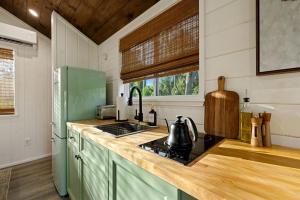 Serene and Cozy Cabin near Gilchrist Blue Springs, Perfect for a Small Town Florida Getaway