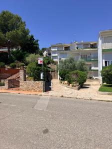 A comfortable apartment 5 minutes from Golfet Beach
