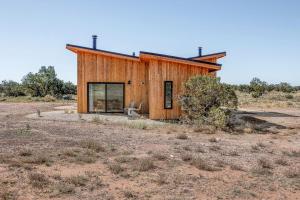 Modern Desert Casita with Stargazing & Red Butte Views near Grand Canyon, Arizona