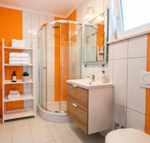 Family apartment Oros Medulin, with a pool, ggd