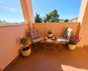 Family apartment Oros Medulin, with a pool, ggd