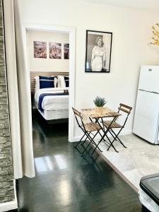 Apartment Studio 20 Mints FromNYCity. CozyGateWay
