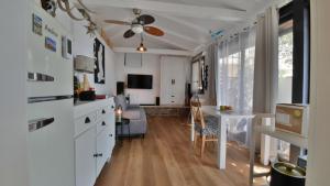 Place for two by Villas Guide