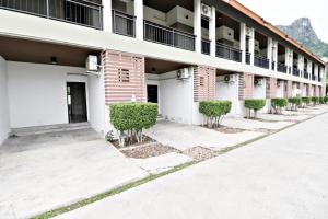 P Private Resort Cha Am