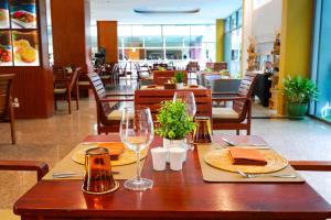 Elite Suites Patong