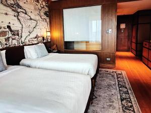 The Yale Suites Beachfront