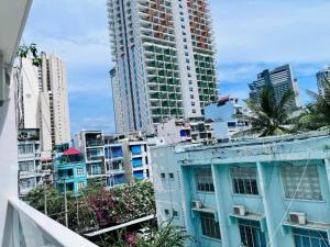 South Flower Hotel
