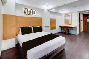 Townhouse Oak BRBlock Boutique & Residences, Kalayaan Avenue, Near Ayala Mall, Poblacion, Makati, Ma