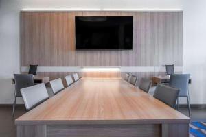 Microtel Inn & Suites by Wyndham Moorhead Fargo Area