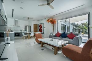 Spectacular 4BR Pool Villa @Nai Harn Beach