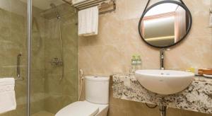 Blubiz Hotel 8