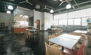 Cara Celine Dormtel by RedDoorz near Taft