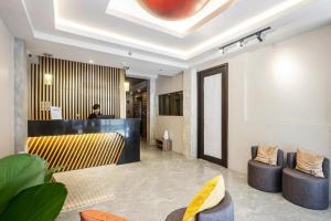 OYO 241 Airo Hotel