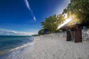 Club Serena Resort