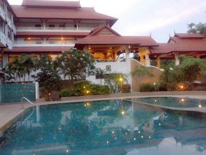 Life Up Resort and Spa